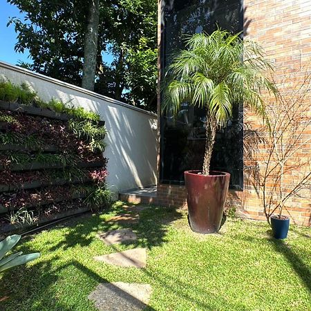 09- Studio Lindamente Decorado! Ideal Para Casal!!! Curitiba Exterior photo